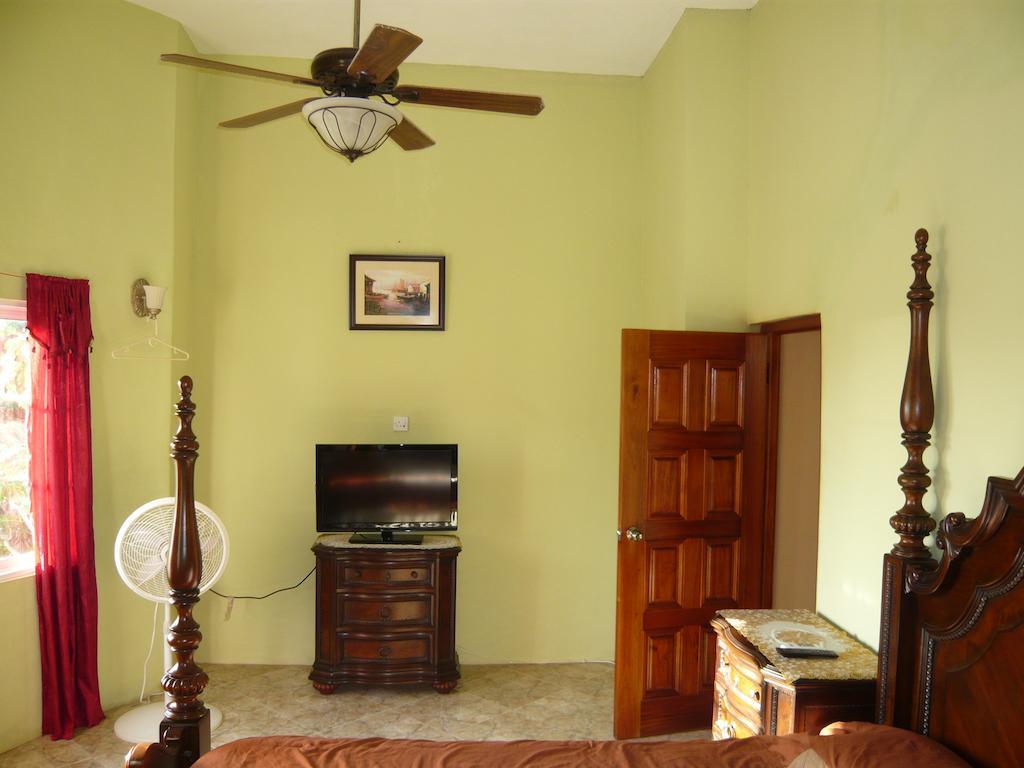 Eddies Tigress 2 Negril Oda fotoğraf